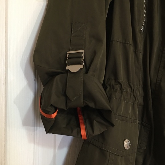 BCBG Green Jacket with orange piping - Picture 7 of 12